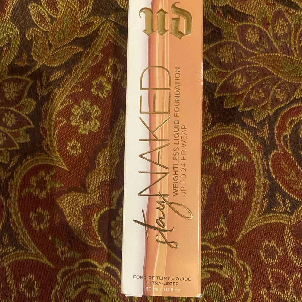 Urban Decay Foundation stay Naked